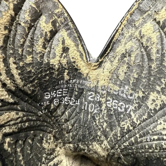 Laredo 2637 Burgundy Leather Western Cowboy Boots Gold Toe 9.5 EE Made In USA - Picture 8 of 12